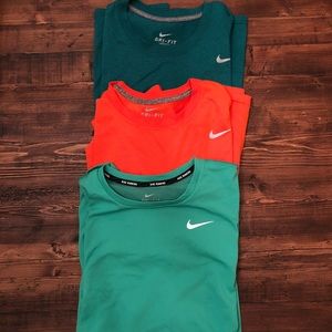 Nike Shirts - 3 short sleeve Nike shirts Nike Shirts - 3 short sleeve Nike shirts